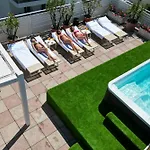 Ξενοδοχείο Granada