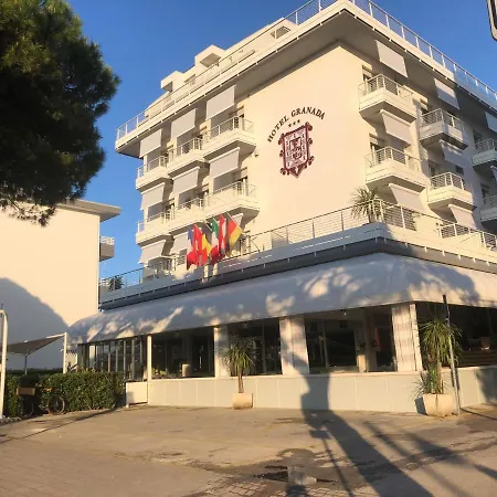 Granada 3* יזולו