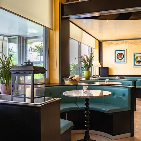 Granada Hotel 3*